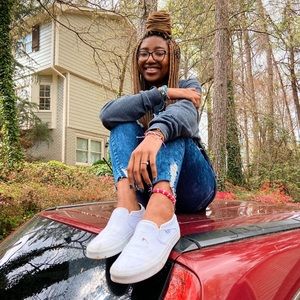 Meet your Posher, Amanda